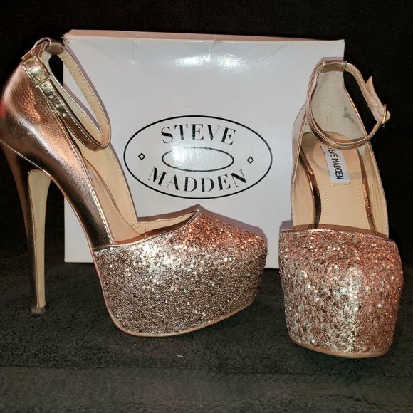 Champagne Steve Madden stilettos - Picture 2 of 4
